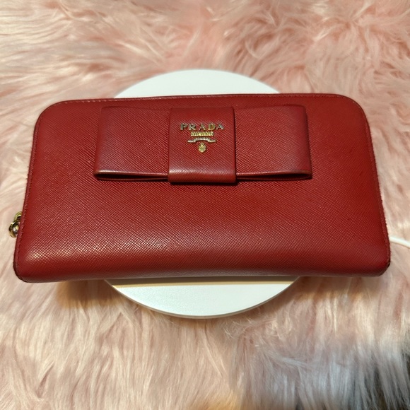 Prada Saffiano Wallet - Picture 5 of 7